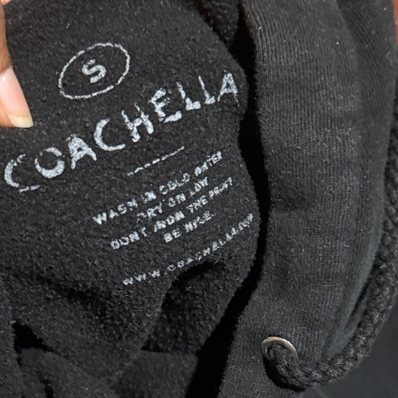 Coachella black Men's fleece roadie sweatshirt Hoodie Sz small s music festival - Picture 7 of 11